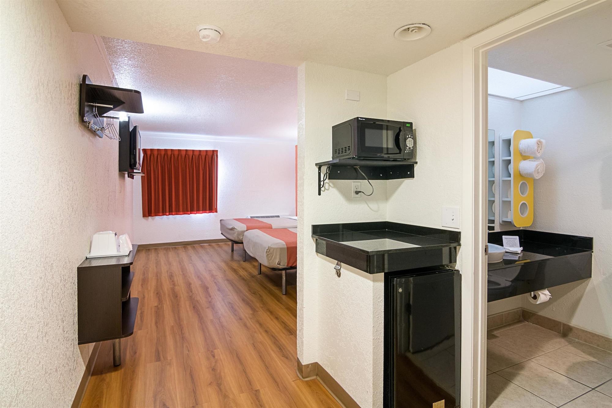 Motel 6-Tampa, Fl - Fairgrounds Heartland ภายนอก รูปภาพ