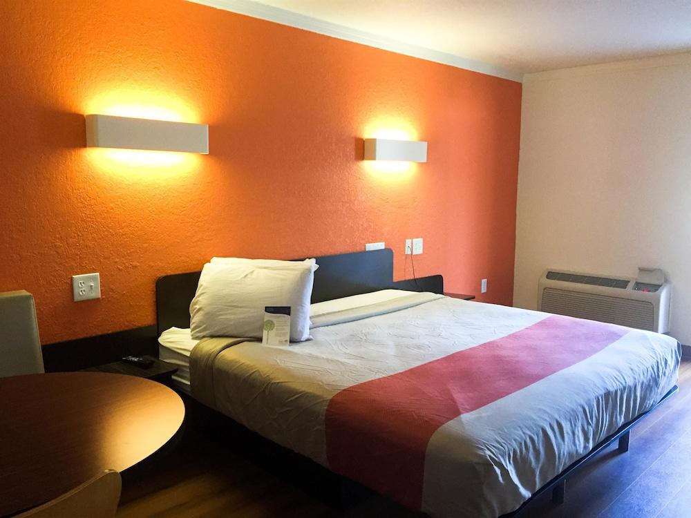 Motel 6-Tampa, Fl - Fairgrounds Heartland ภายนอก รูปภาพ