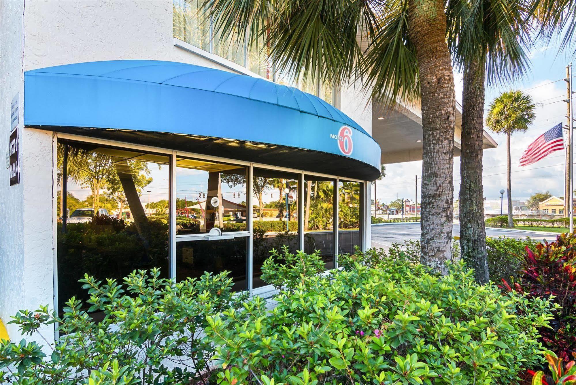 Motel 6-Tampa, Fl - Fairgrounds Heartland ภายนอก รูปภาพ